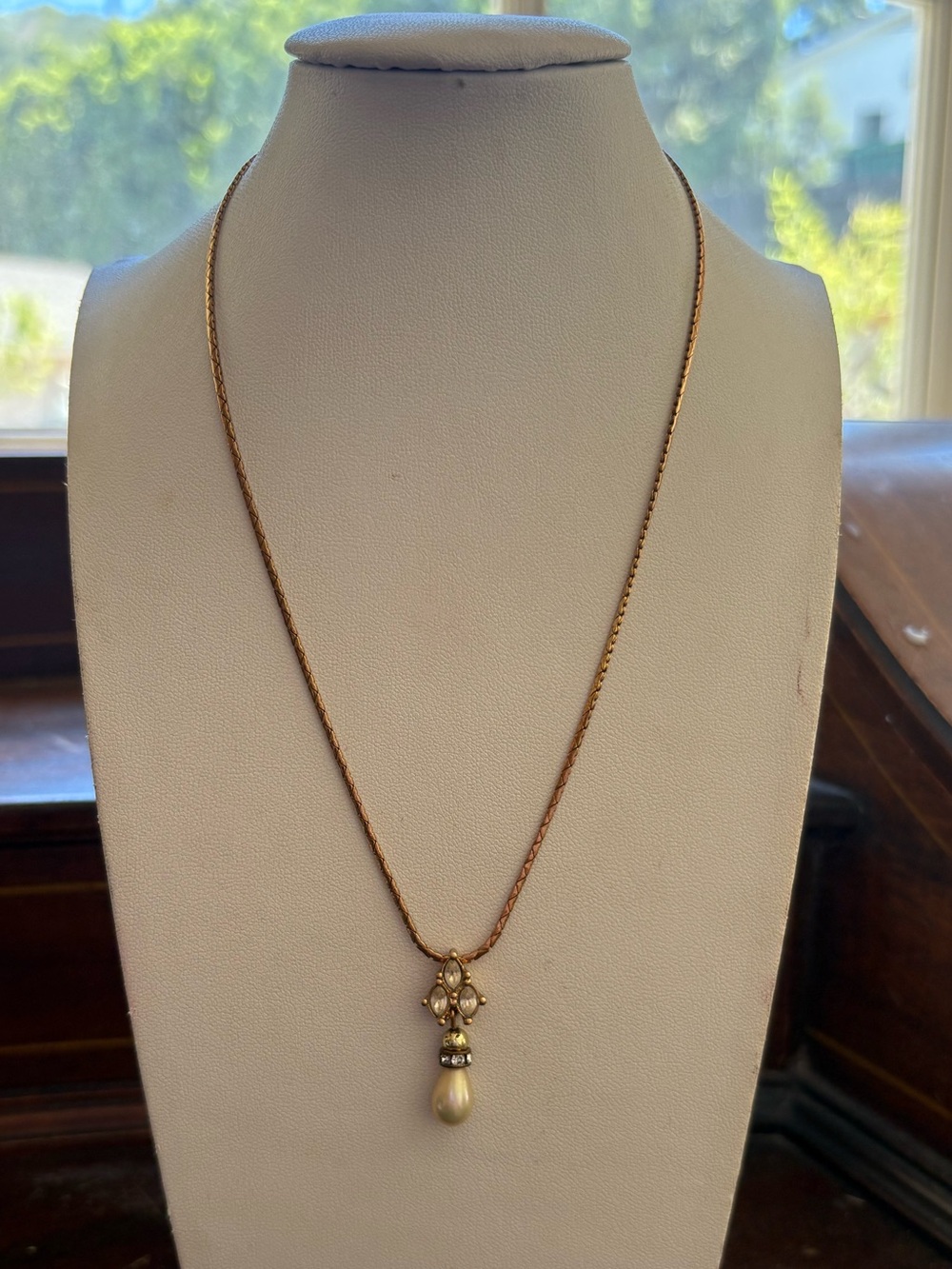 RARE Dior Vintage Gold Pearl Drop Pendant Necklace